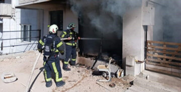 Dairede Çıkan Yangın Paniğe Neden Oldu