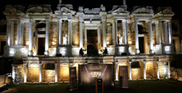 Pamukkale, Ziyaretçilerini Gece De Ağırlıyor