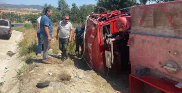 Denizli’de Yangında Görev Yapan Arazöz Devrildi