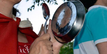 Denizli’de CHP’li Kadınlardan “Boş Tencere” Yürüyüşü