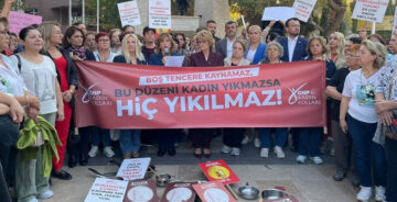 CHP’li Kadınlardan “Boş Tencere” Eylemi