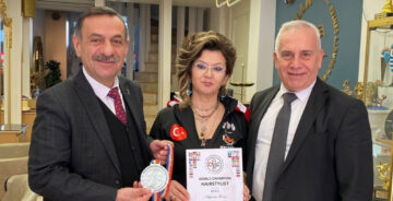 Dünya 2.’si Kadın Kuaför Denizli’nin Gururu Oldu