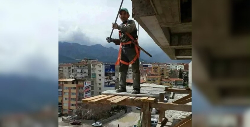 İnşaat İşçisi 5. Kattan Düşerek Hayatını Kaybetti