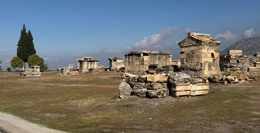 2 Bin Yıllık Nekropol Yeniden Ayağa Kalktı