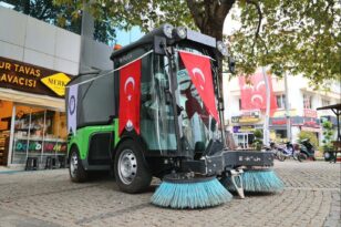 Tavas Belediyesi’nin Araç Filosu Yeni Temizlik Aracıyla Güçlendi